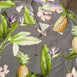Tommy Bahama 100% Silk Camp Shirt Colorful Floral Pineapples Mens L Short Sleeve
